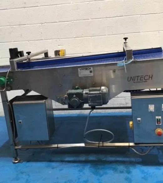 Unitech Singulating Conveyor - 1.9 Metres x 900mm