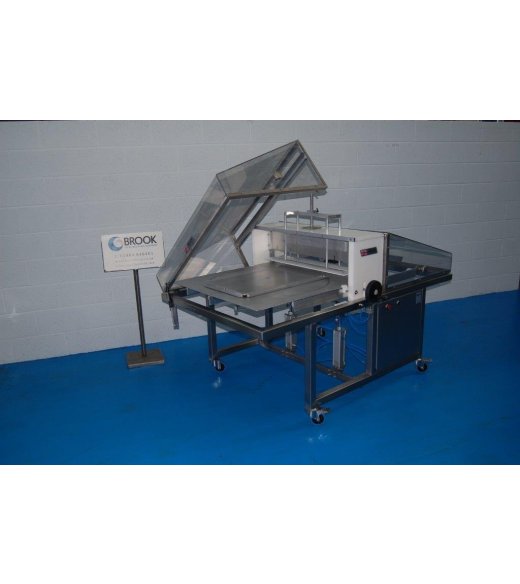 Reach Food Systems In-Tray Cake Cutters