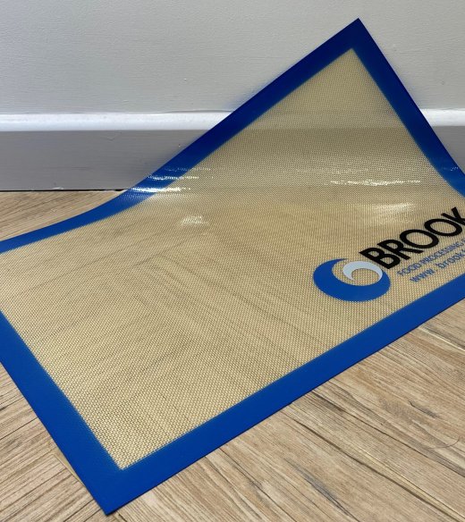 Brook Food 40cm x 60cm Silicone Mats